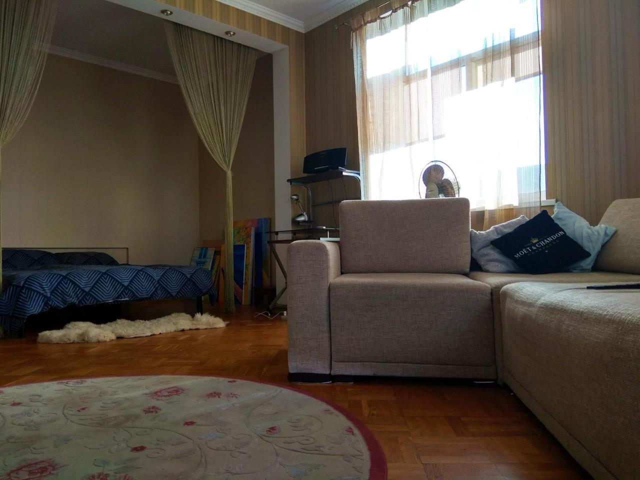 Alabama Mama Apartamento Kiev Exterior foto