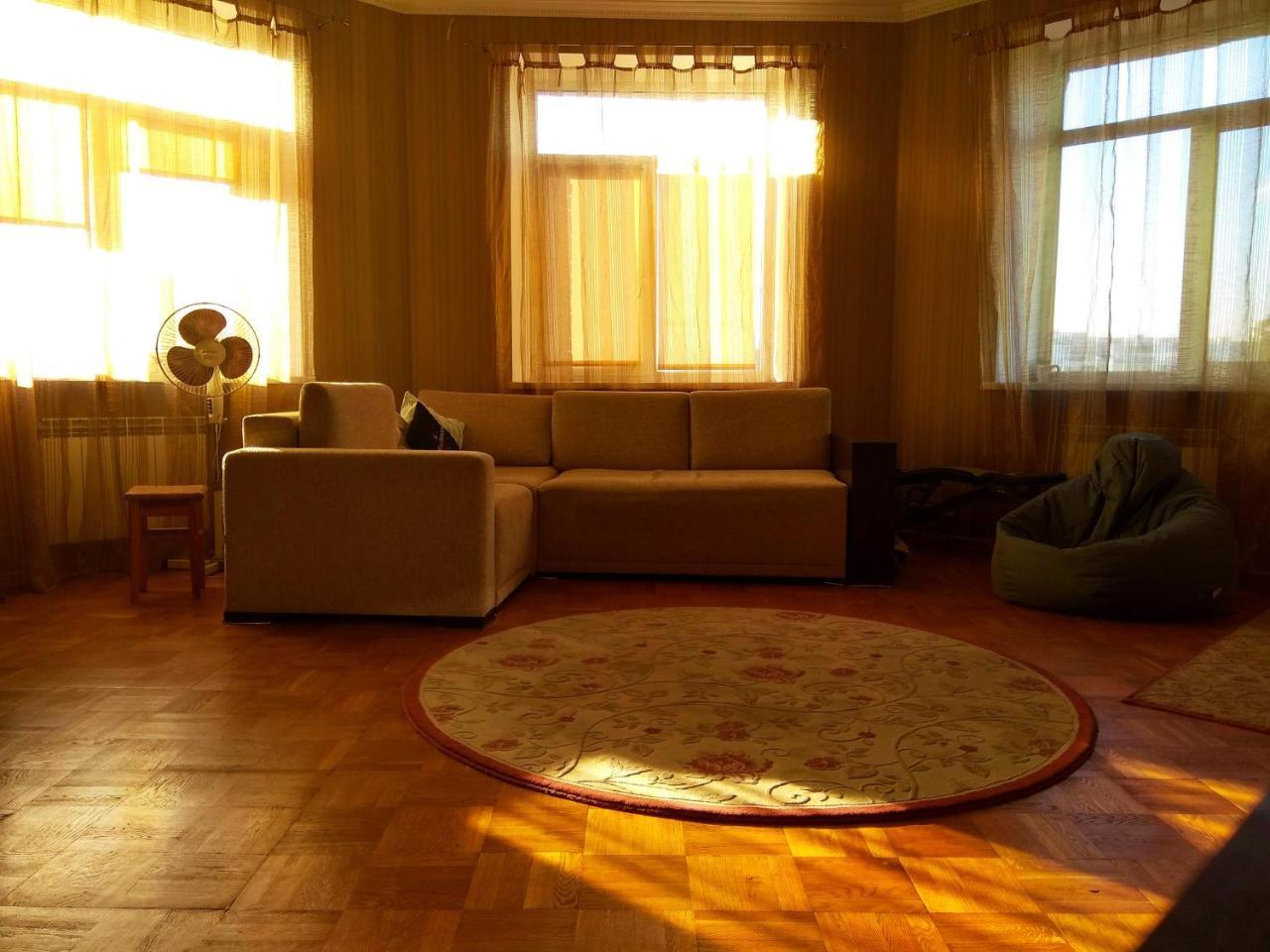 Alabama Mama Apartamento Kiev Exterior foto